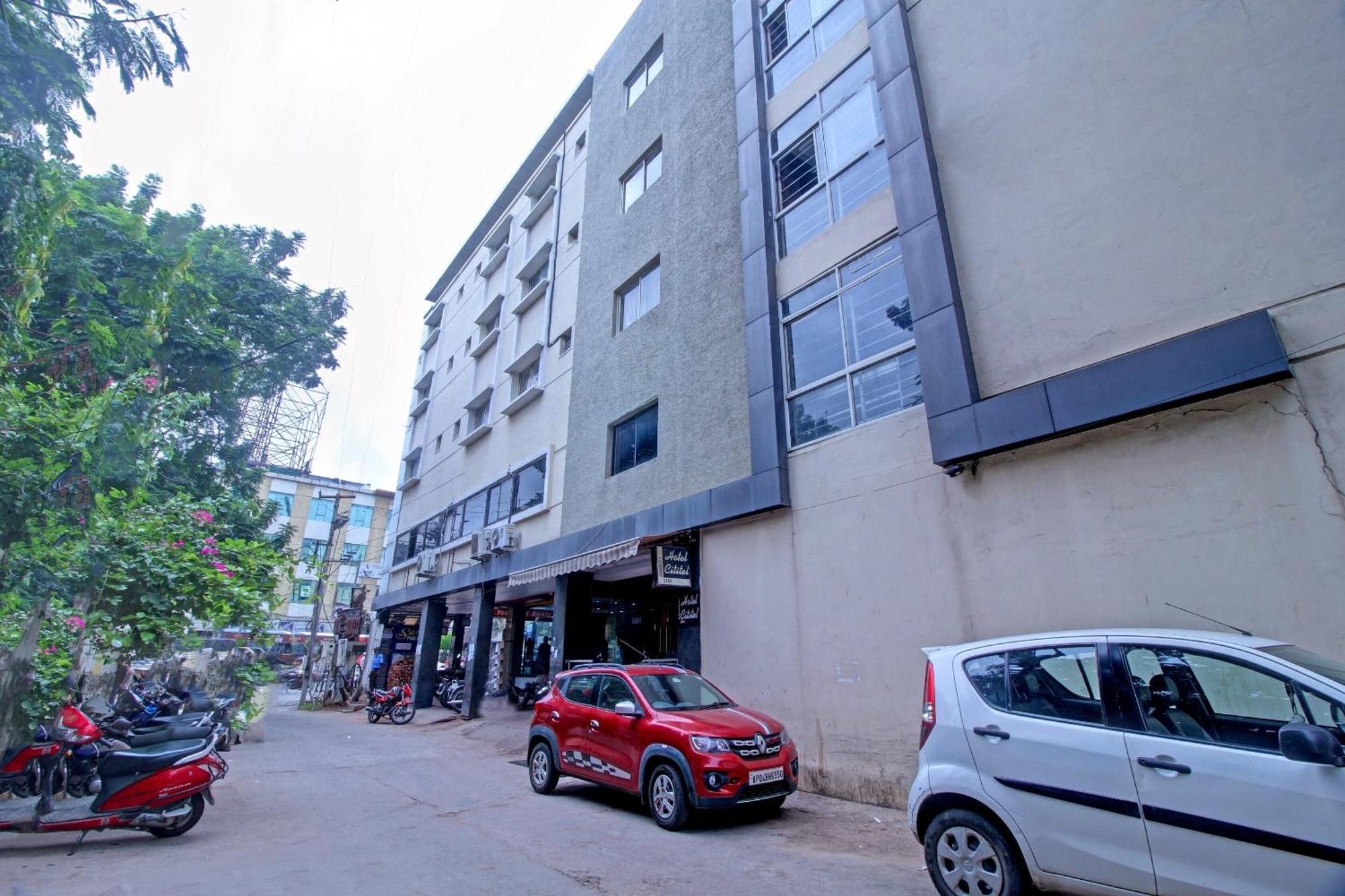 ホテル Collection O Cititel Mehdipatnam ハイデラバード エクステリア 写真