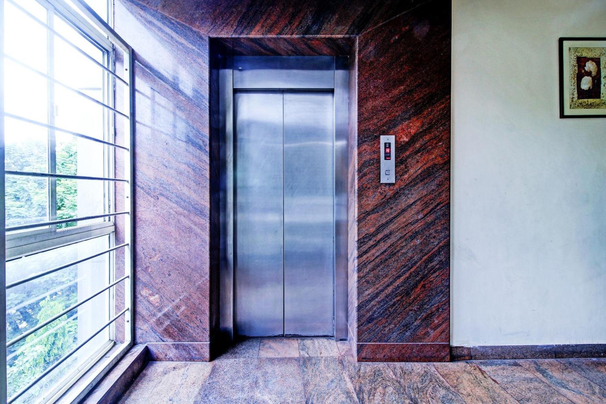 ホテル Collection O Cititel Mehdipatnam ハイデラバード エクステリア 写真